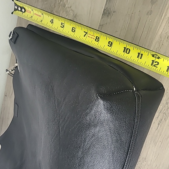 Calvin Klein Revsibe Tote Bag - Picture 9 of 9